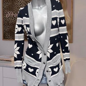 PINK Victoria’s Secret VINTAGE Y2K Skull/Heart Cardigan Sweater